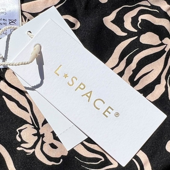 🌻NEW w/tags L*Space High Tide Classic Bikini Bottoms Size XS $99 Retail - Picture 8 of 9